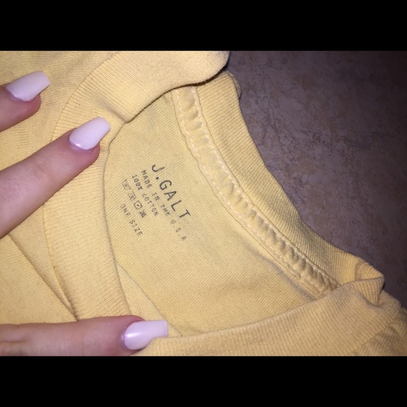 Honey cropped tee🍯 - Picture 2 of 3